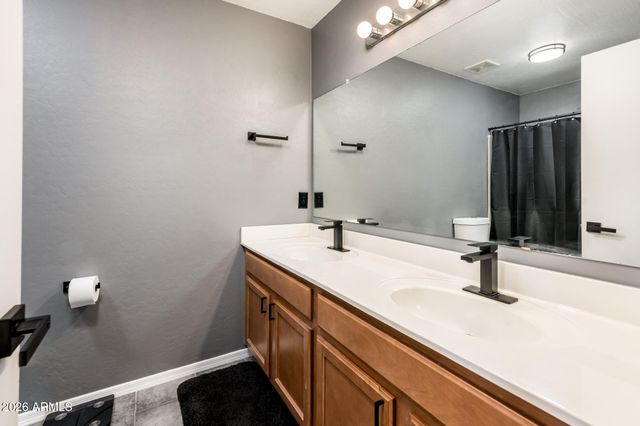 9735 W KIRBY Avenue, Tolleson, AZ 85353