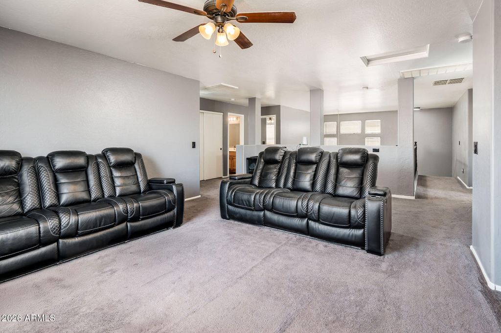Image 16 of property listing at 9735 W KIRBY Avenue, Tolleson, AZ 85353
