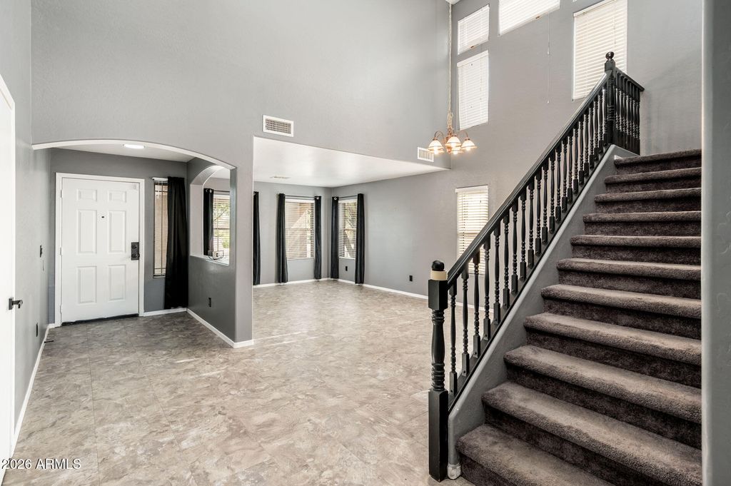 Image 3 of property listing at 9735 W KIRBY Avenue, Tolleson, AZ 85353