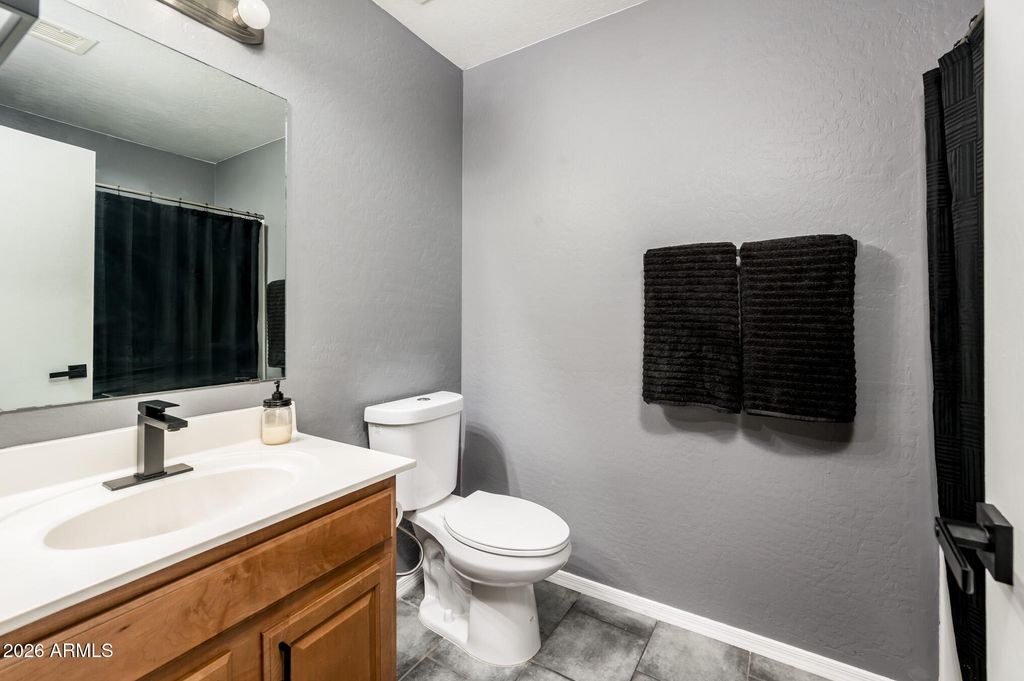 Image 8 of property listing at 9735 W KIRBY Avenue, Tolleson, AZ 85353