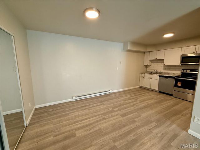 7601 Hazelcrest Drive B, Hazelwood, MO 63042