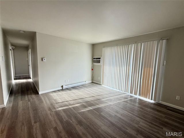 7601 Hazelcrest Drive B, Hazelwood, MO 63042