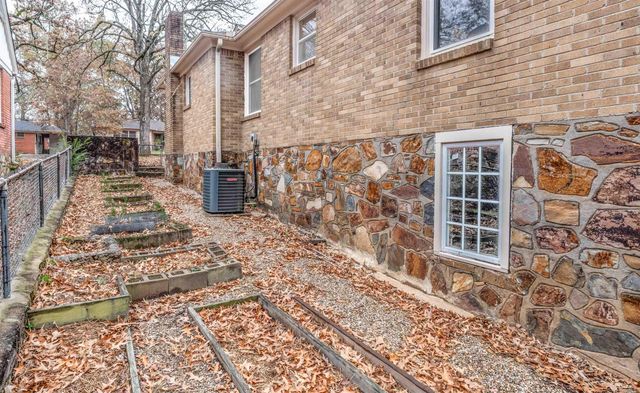 2601 Fair Park Blvd., Little Rock, AR 72204