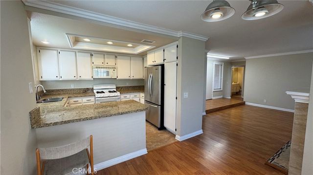 14 Woodleaf, Irvine, CA 92614