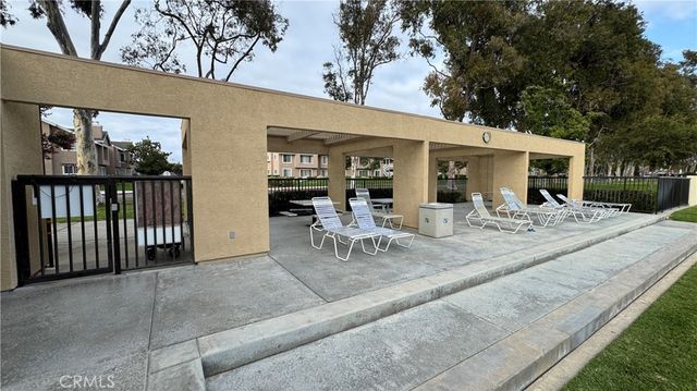 14 Woodleaf, Irvine, CA 92614