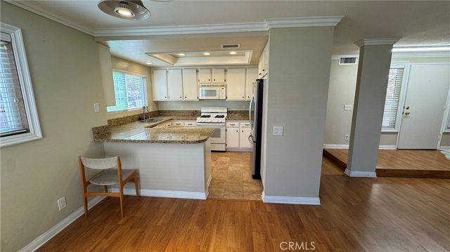 14 Woodleaf, Irvine, CA 92614
