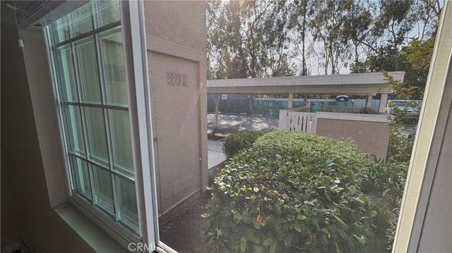 14 Woodleaf, Irvine, CA 92614