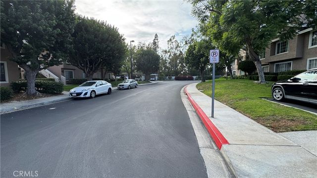 14 Woodleaf, Irvine, CA 92614