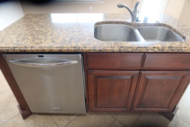 3728 STAR BEACH Lane, El Paso, TX 79936