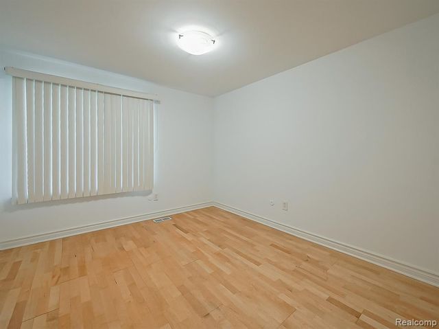 6240 Wynford Drive, West Bloomfield, MI 48322
