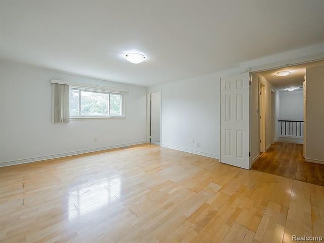 6240 Wynford Drive, West Bloomfield, MI 48322