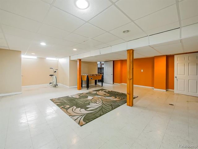 6240 Wynford Drive, West Bloomfield, MI 48322