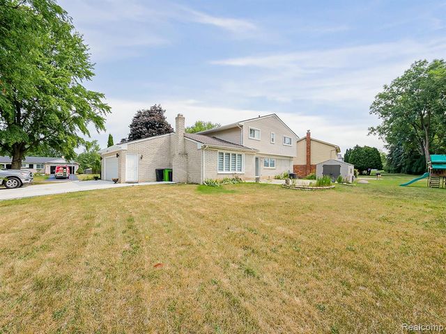 6240 Wynford Drive, West Bloomfield, MI 48322