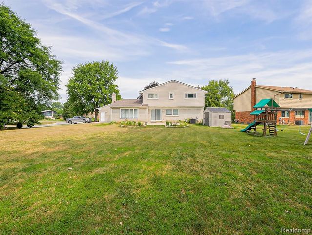 6240 Wynford Drive, West Bloomfield, MI 48322