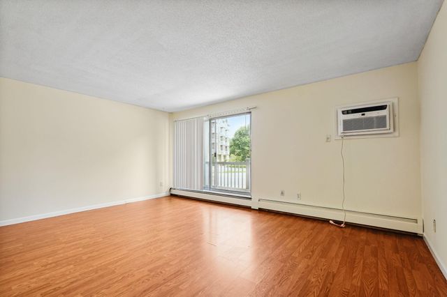 5315 Minnehaha Avenue 101, Minneapolis, MN 55417