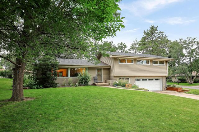 2451 Holton Street, Roseville, MN 55113