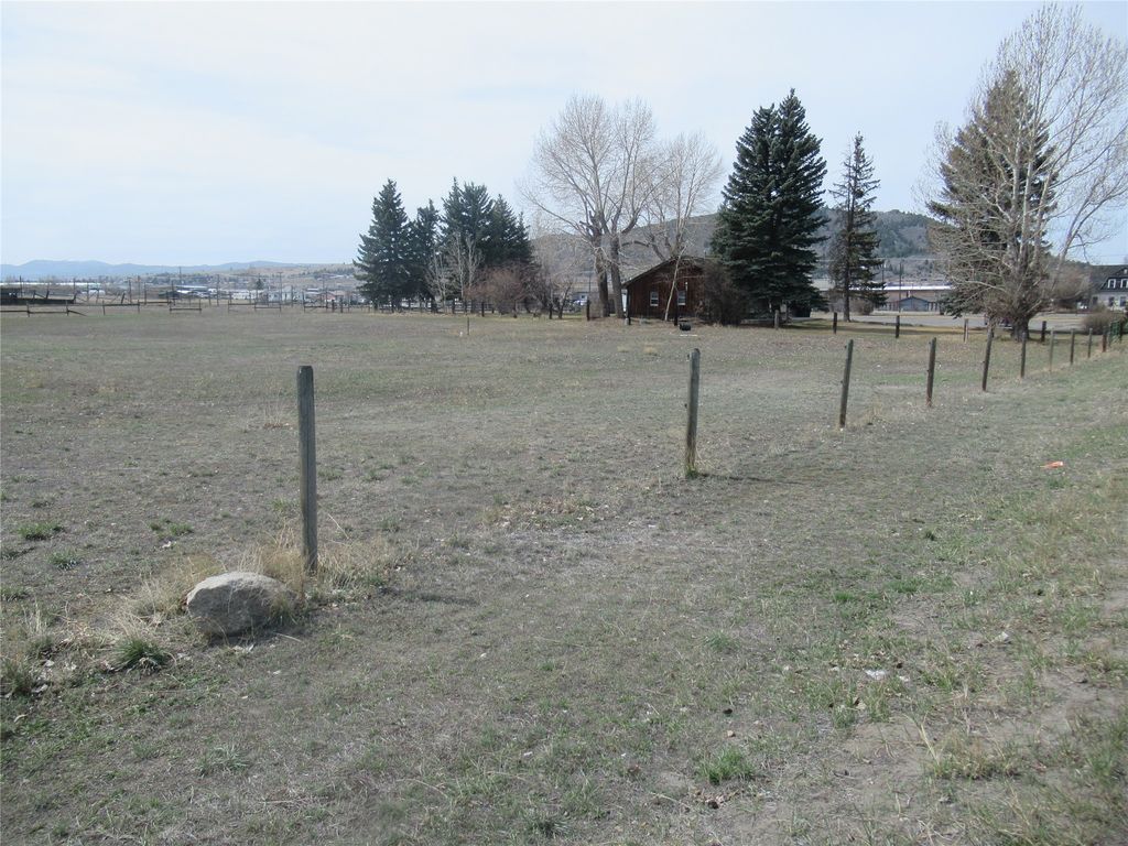 1830 Holmes Avenue, Butte, MT 59701 photo 3