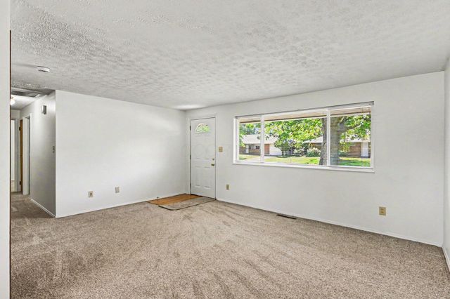 6604 Penick Drive, Reynoldsburg, OH 43068