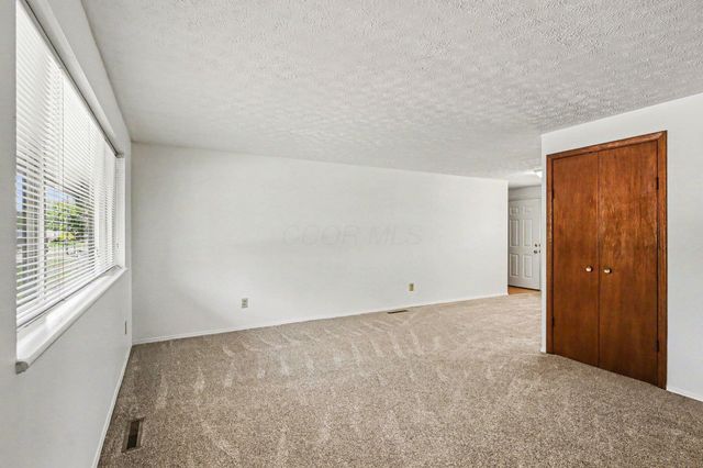 6604 Penick Drive, Reynoldsburg, OH 43068