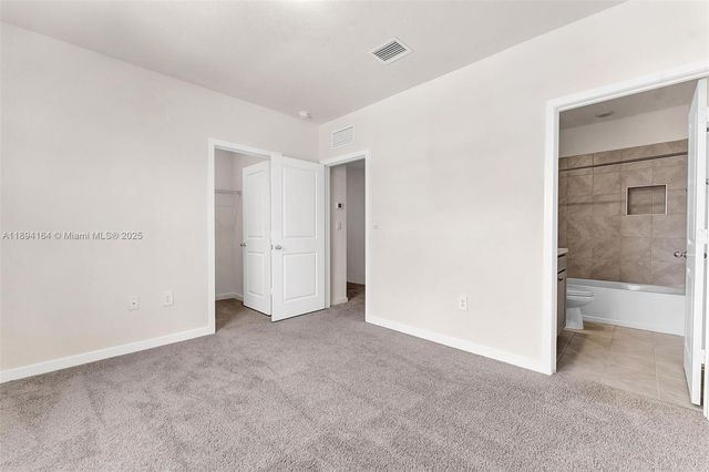450 NE 13th St, Florida City, FL 33034