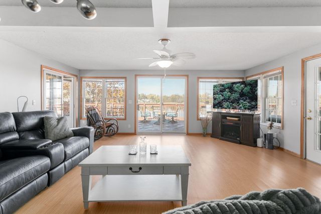 212 Lakeside Drive, Walkerton, IN 46574