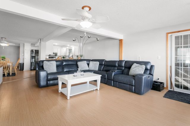 212 Lakeside Drive, Walkerton, IN 46574