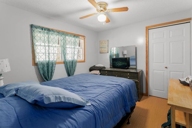 212 Lakeside Drive, Walkerton, IN 46574