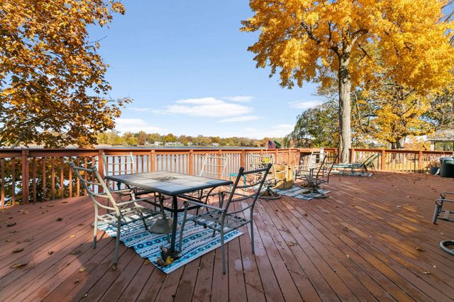 212 Lakeside Drive, Walkerton, IN 46574