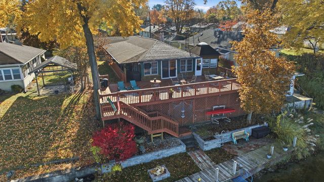 212 Lakeside Drive, Walkerton, IN 46574