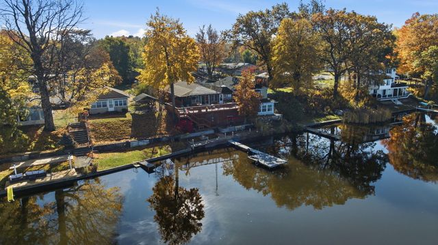 212 Lakeside Drive, Walkerton, IN 46574