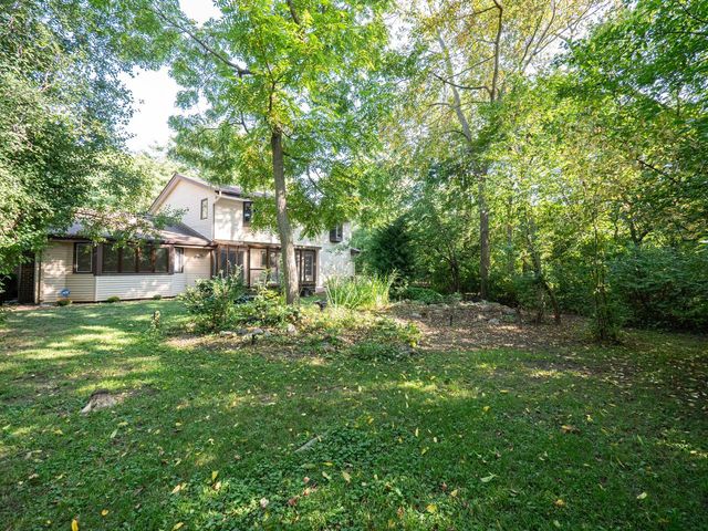 4657 S 114th STREET, Greenfield, WI 53228