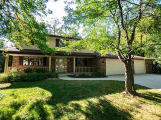 4657 S 114th STREET, Greenfield, WI 53228