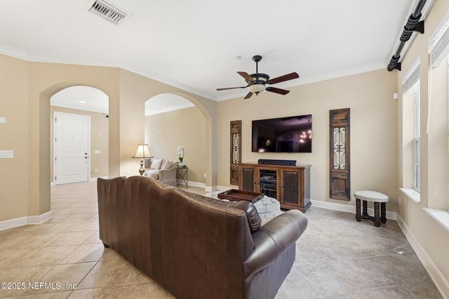 6129 CLEARSKY Drive, Jacksonville, FL 32258