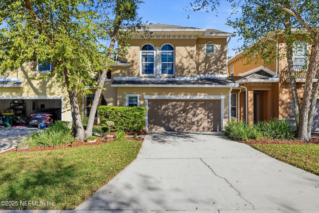 6129 CLEARSKY Drive, Jacksonville, FL 32258