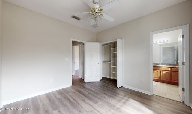 7214 DEERFOOT POINT Circle 2, Jacksonville, FL 32256