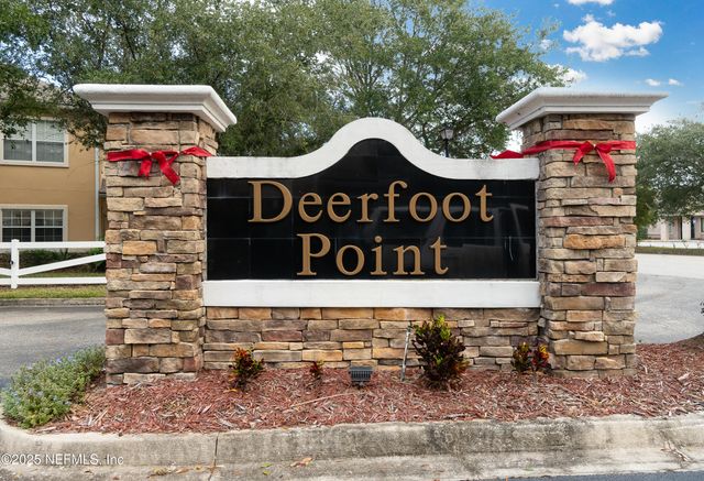 7214 DEERFOOT POINT Circle 2, Jacksonville, FL 32256