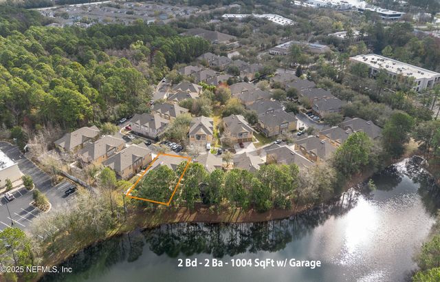 7214 DEERFOOT POINT Circle 2, Jacksonville, FL 32256