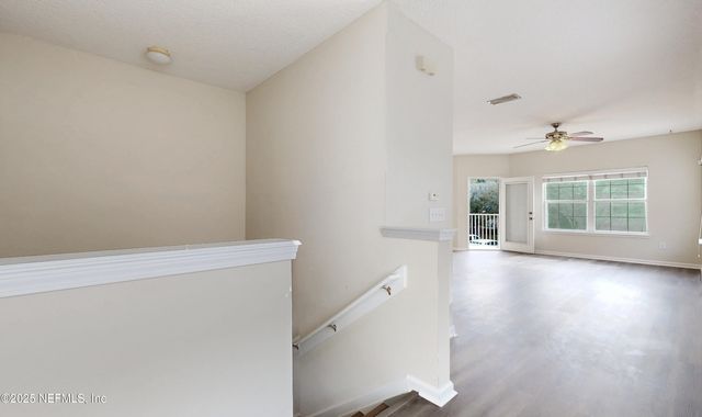 7214 DEERFOOT POINT Circle 2, Jacksonville, FL 32256