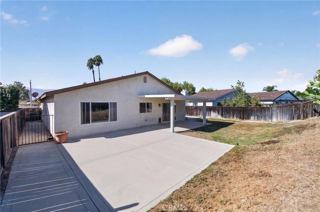 1141 Fallbrook Drive, Corona, CA 92878