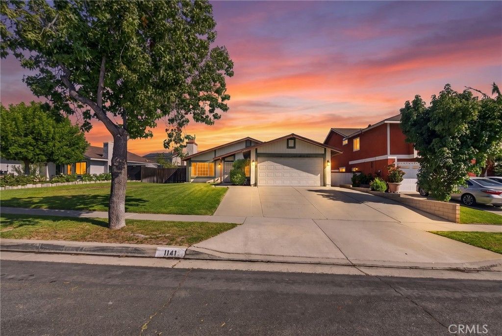 1141 Fallbrook Drive, Corona, CA 92878