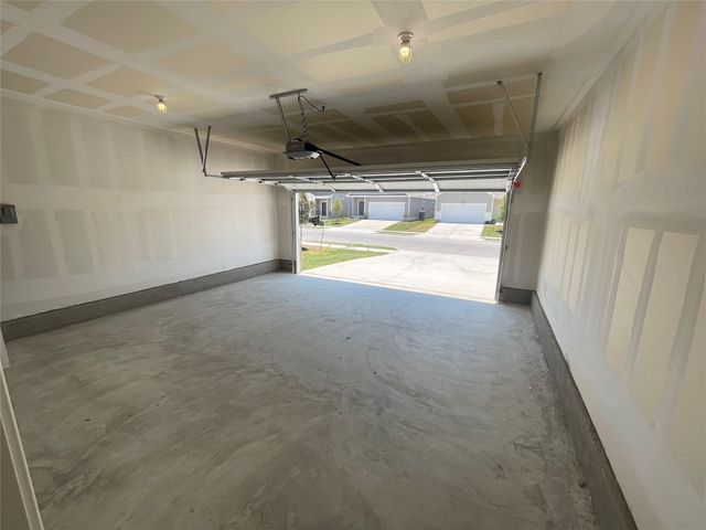190 Light Timber RD, Maxwell, TX 78656
