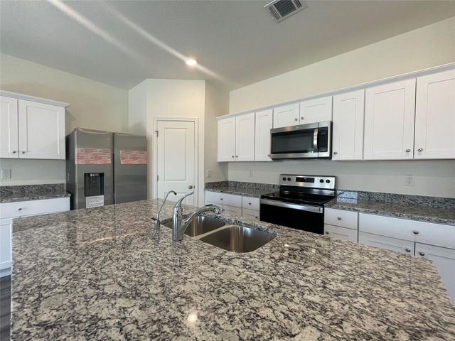 190 Light Timber RD, Maxwell, TX 78656