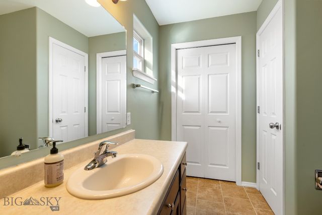 171 Meadow Brook Lane, Belgrade, MT 59714