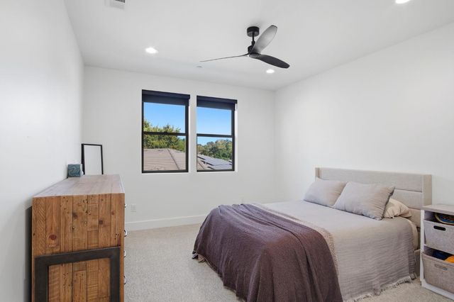 10925 Goldsborough Cir, Oakdale, CA 95361