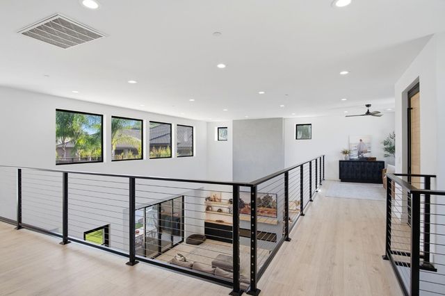 10925 Goldsborough Cir, Oakdale, CA 95361