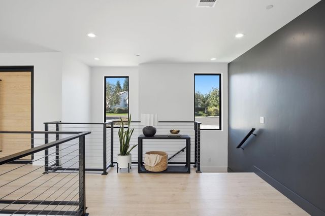 10925 Goldsborough Cir, Oakdale, CA 95361