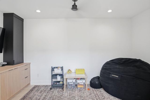 10925 Goldsborough Cir, Oakdale, CA 95361