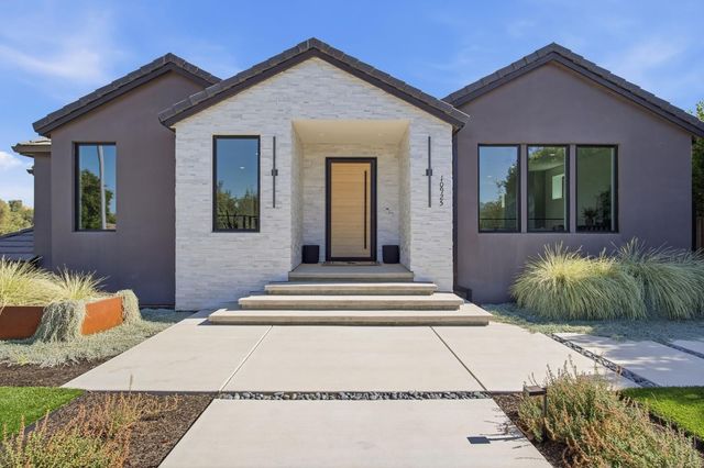 10925 Goldsborough Cir, Oakdale, CA 95361