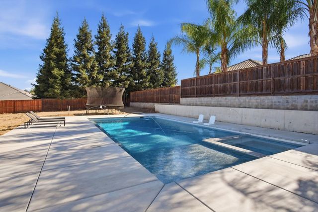10925 Goldsborough Cir, Oakdale, CA 95361