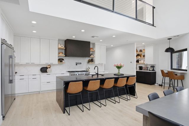 10925 Goldsborough Cir, Oakdale, CA 95361